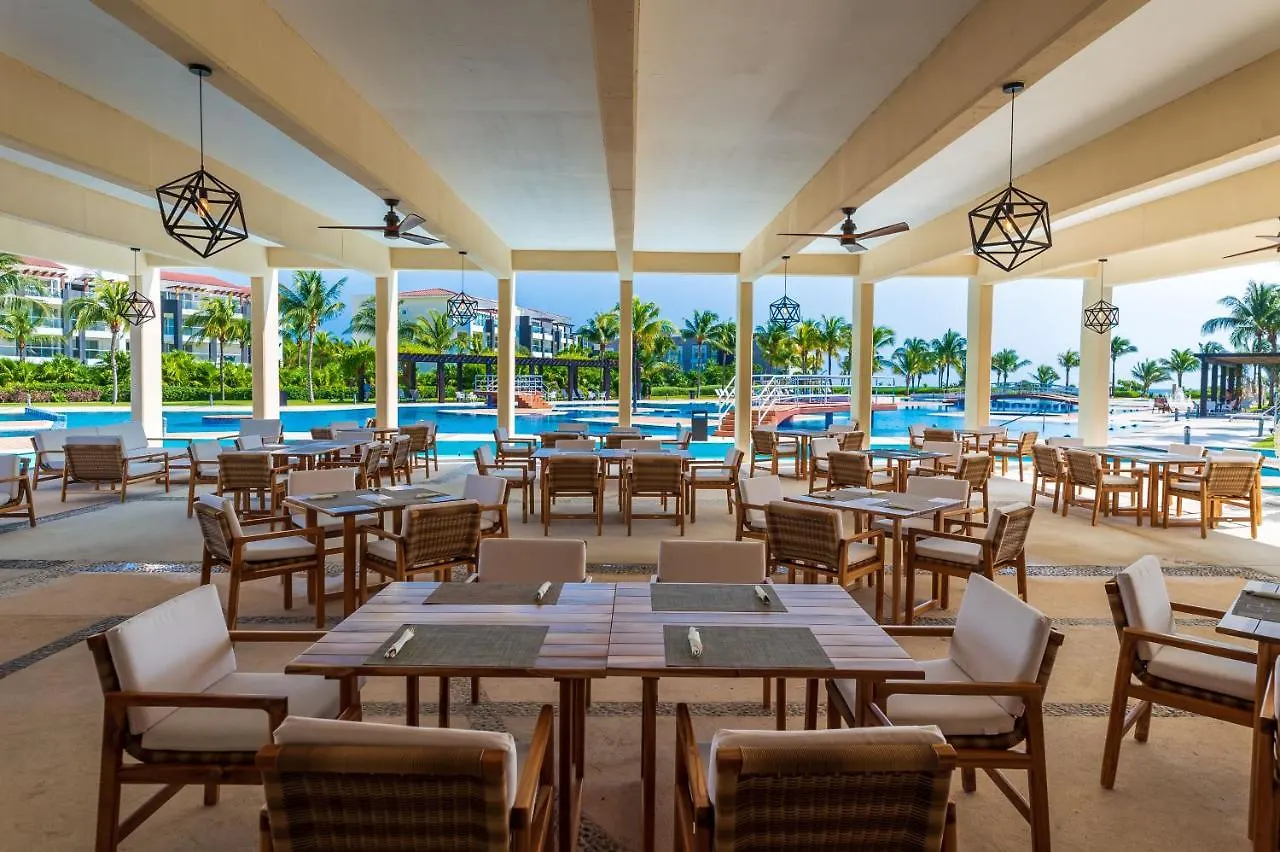 Mareazul Beach Front Resort Playa Del Carmen México