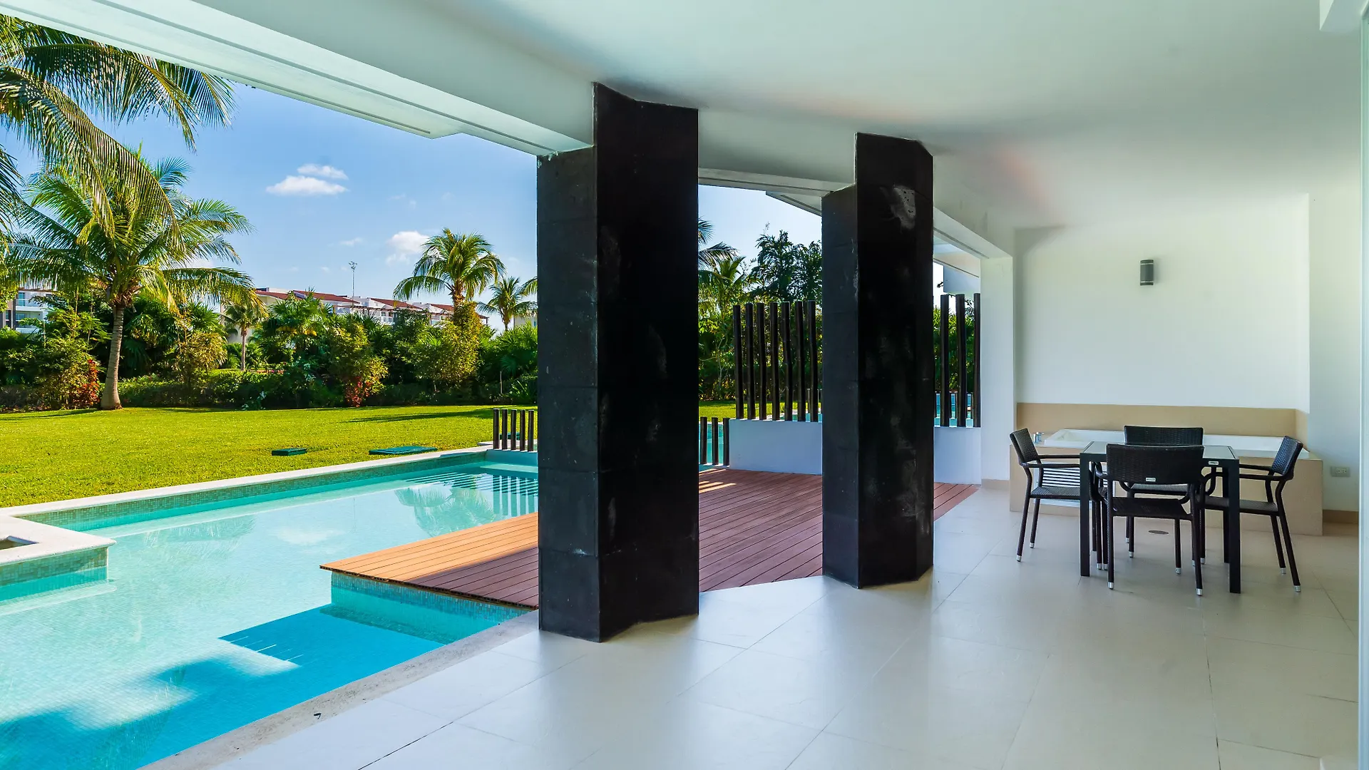 Mareazul Beach Front Resort Playa Del Carmen Aparthotel
