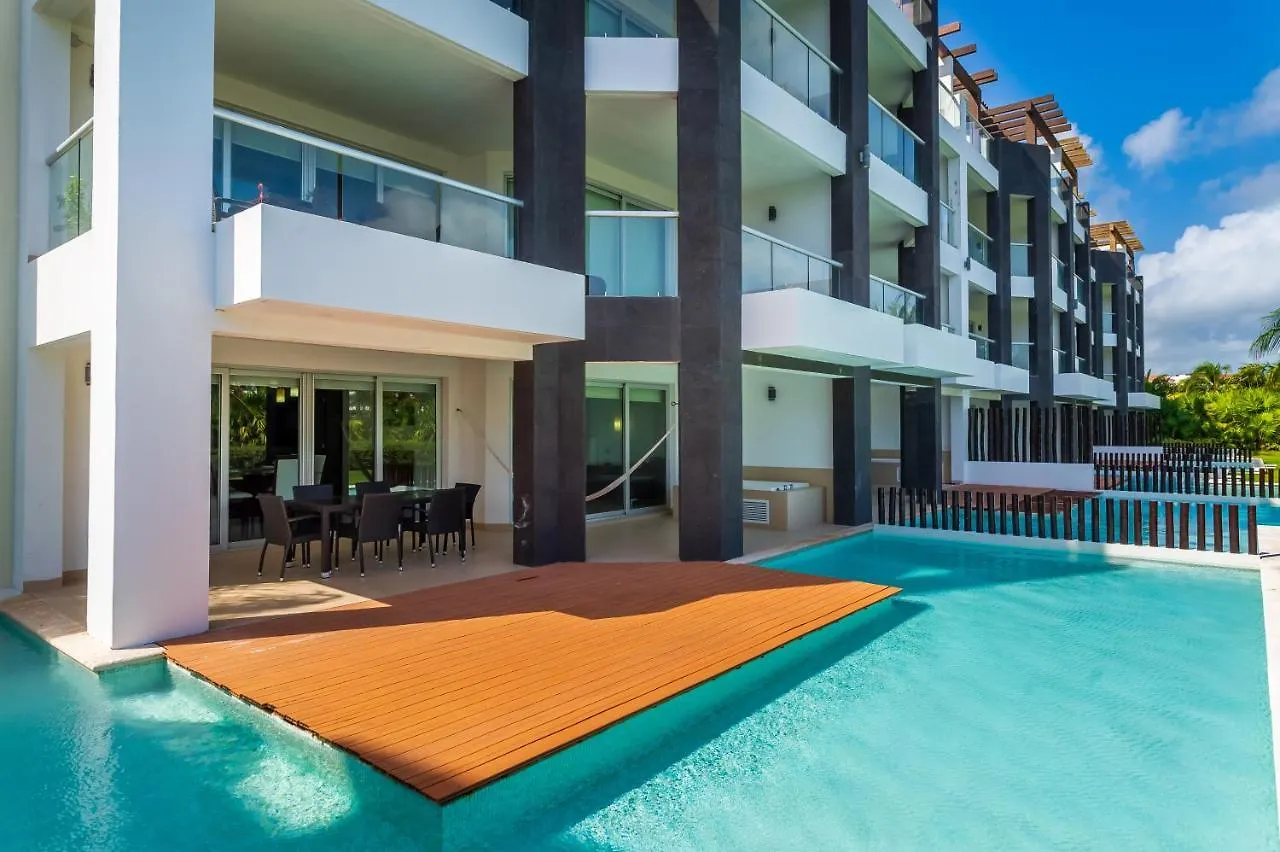 Mareazul Beach Front Resort Playa Del Carmen Aparthotel