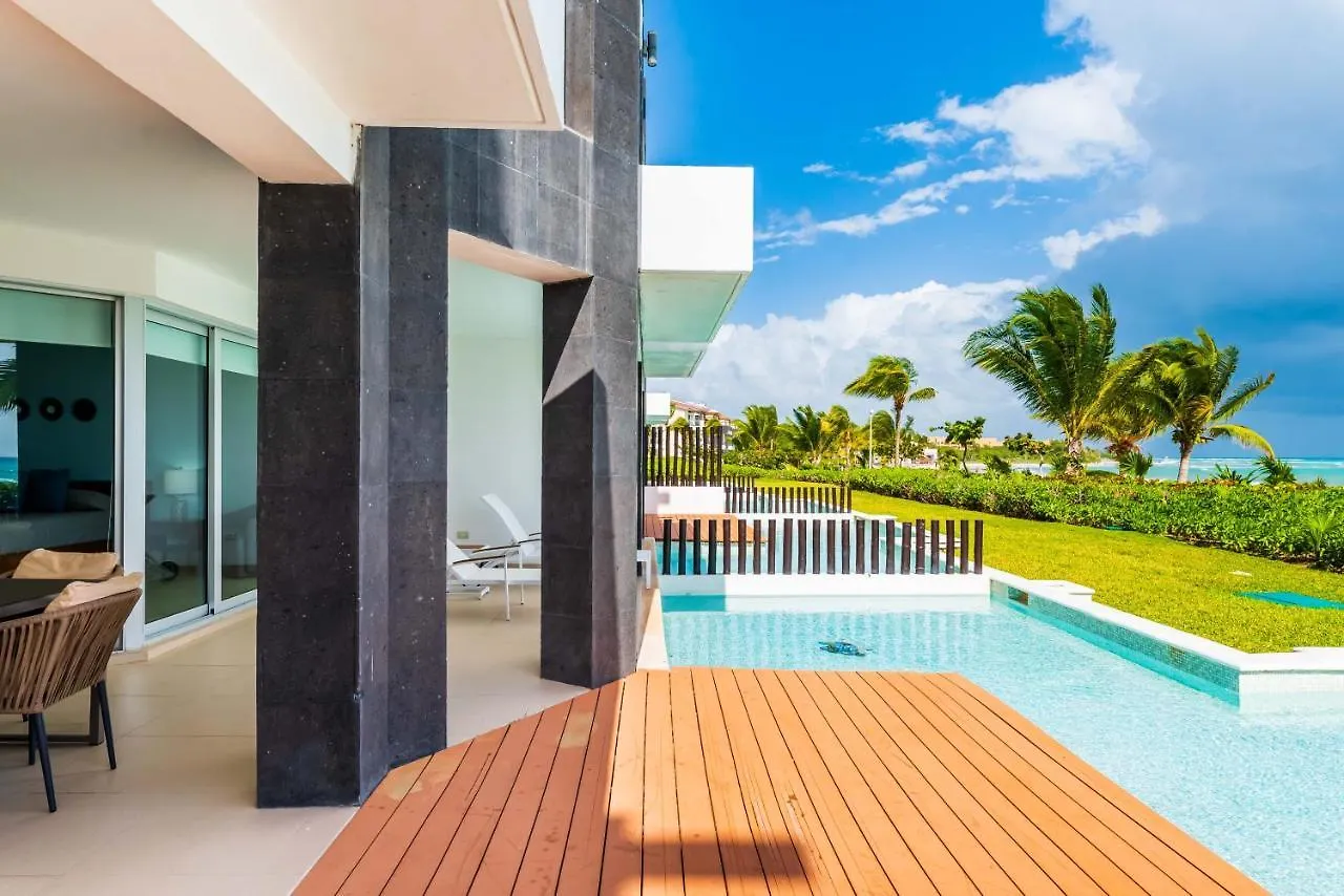 Mareazul Beach Front Resort Playa Del Carmen