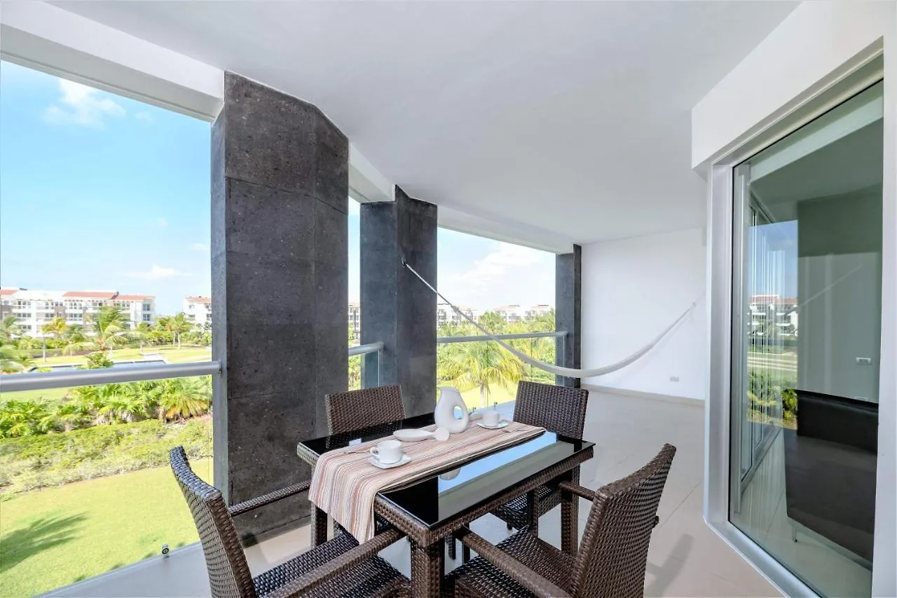 מלון דירות Mareazul Beach Front Resort פלאייה דל כרמן