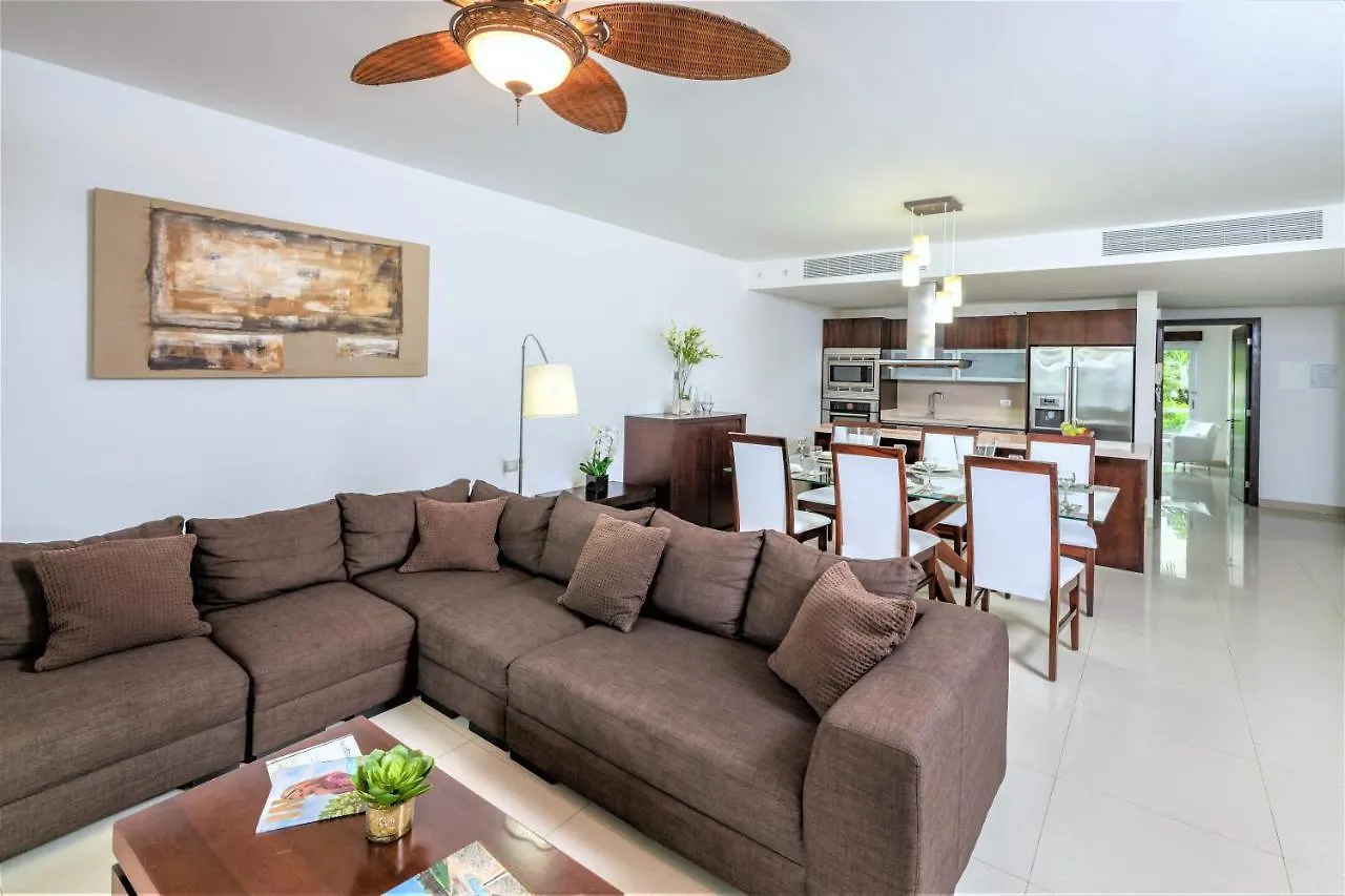 מלון דירות Mareazul Beach Front Resort פלאייה דל כרמן