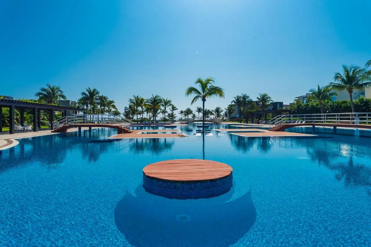 מלון דירות Mareazul Beach Front Resort פלאייה דל כרמן